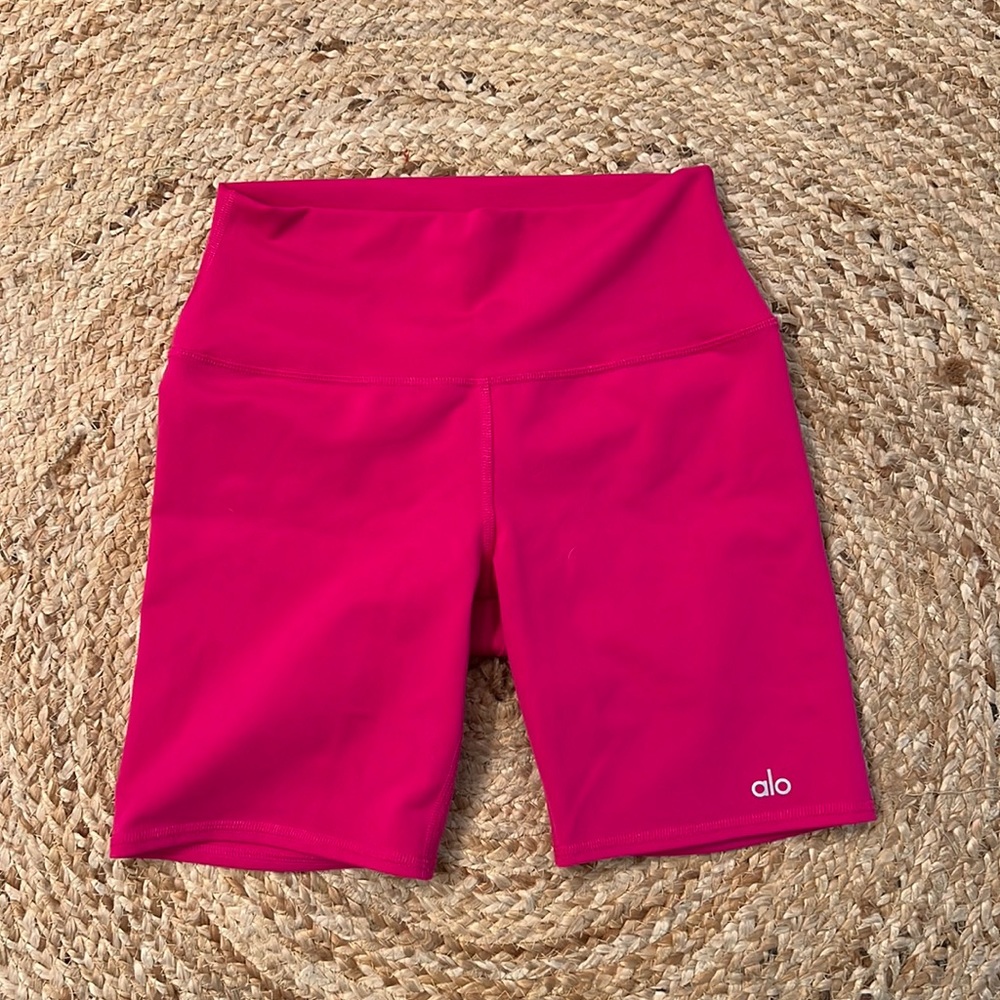 New w/o tag Alo Bike short